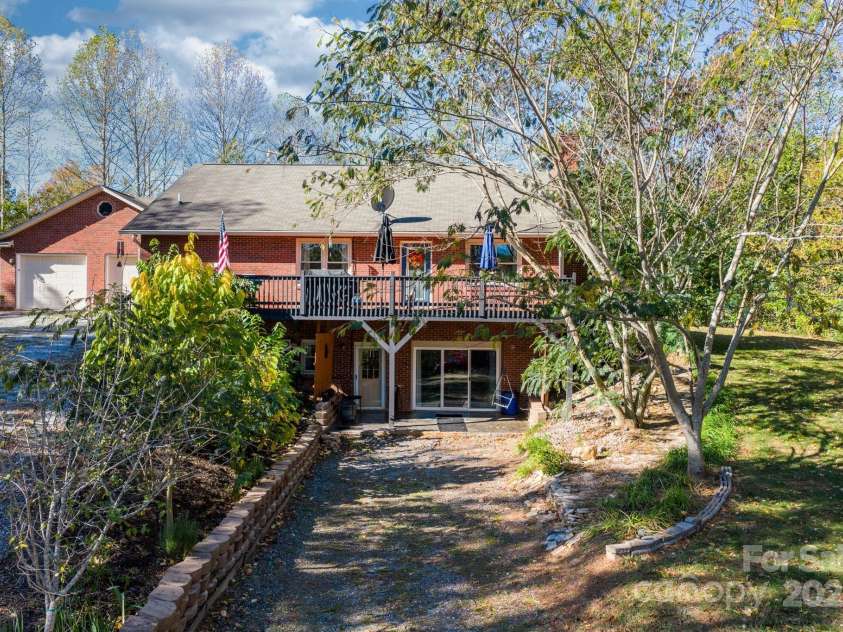 4441 Snyders Way, Lenoir, NC 28645.  MLS# CAR4317658, YatesRealty ID 17254. 