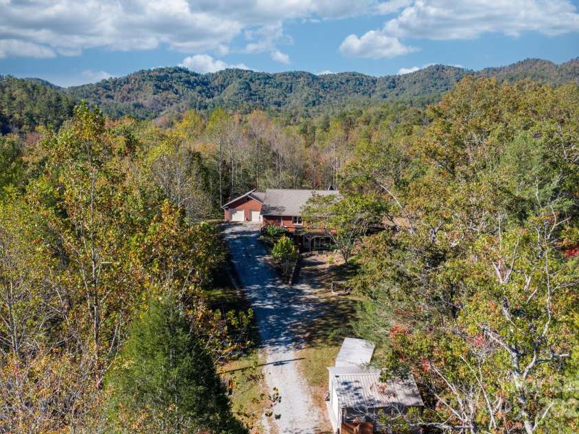 4441 Snyders Way, Lenoir, NC 28645.  MLS# CAR4317658, YatesRealty ID 17254. 