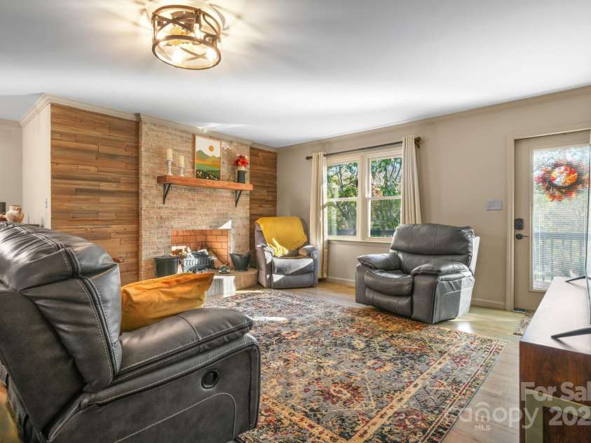 4441 Snyders Way, Lenoir, NC 28645.  MLS# CAR4317658, YatesRealty ID 17254. 