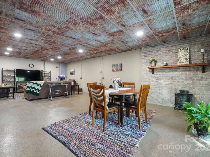 4441 Snyders Way, Lenoir, NC 28645.  MLS# CAR4317658, YatesRealty ID 17254. 