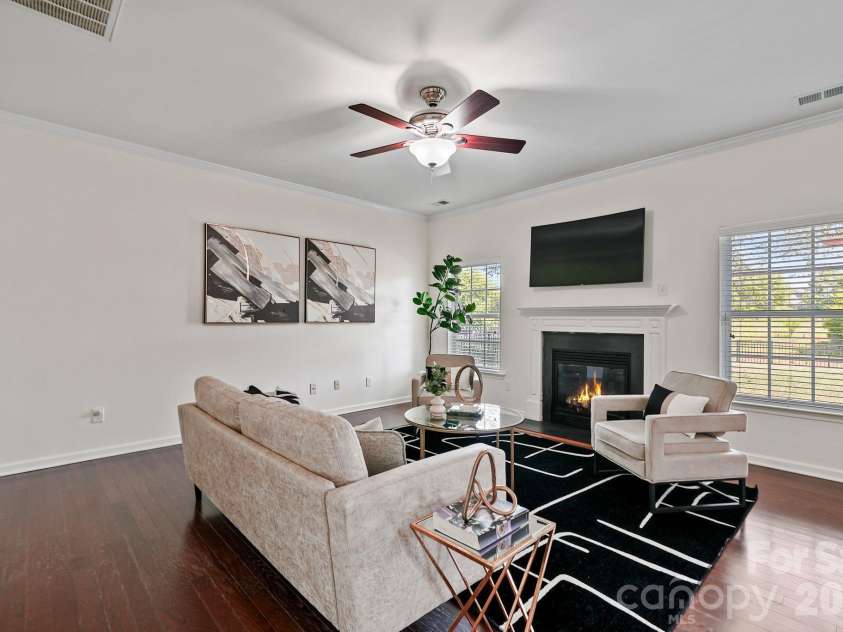 17319 Silas Place Drive, Davidson, NC 28036.  MLS# CAR4400138, YatesRealty ID 17255. 