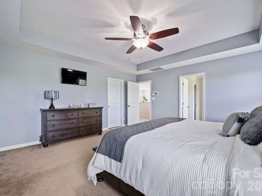 17319 Silas Place Drive, Davidson, NC 28036.  MLS# CAR4400138, YatesRealty ID 17255. 