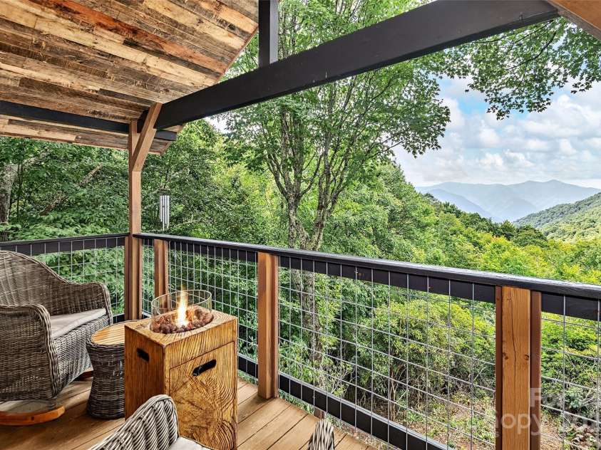 96 Evergreen Galax Lane, Maggie Valley, NC 28751.  MLS# CAR4252459, YatesRealty ID 17255. 