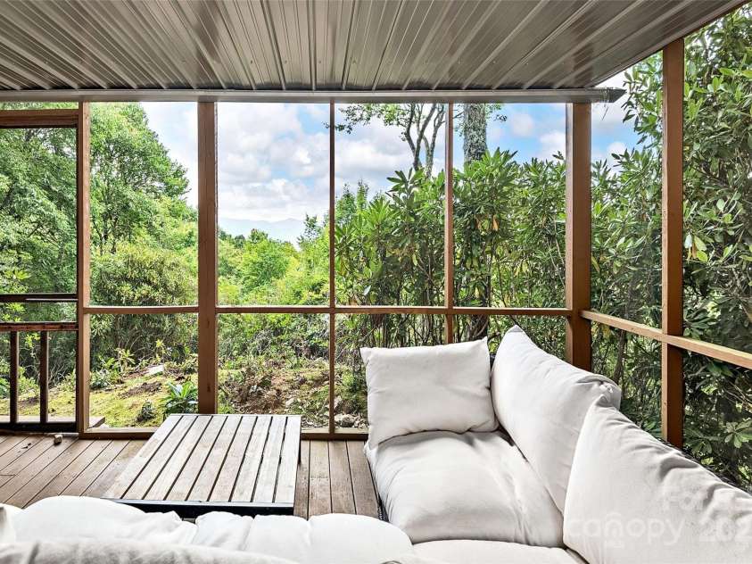 96 Evergreen Galax Lane, Maggie Valley, NC 28751.  MLS# CAR4252459, YatesRealty ID 17255. 