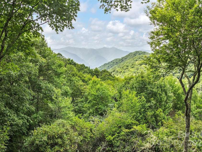 96 Evergreen Galax Lane, Maggie Valley, NC 28751.  MLS# CAR4252459, YatesRealty ID 17255. 