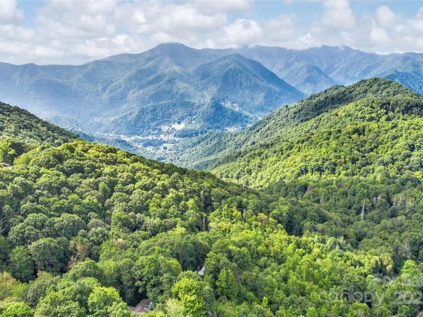 96 Evergreen Galax Lane, Maggie Valley, NC 28751.  MLS# CAR4252459, YatesRealty ID 17255. 