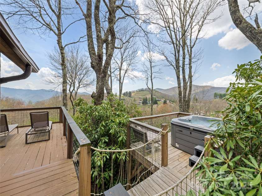 96 Evergreen Galax Lane, Maggie Valley, NC 28751.  MLS# CAR4252459, YatesRealty ID 17255. 