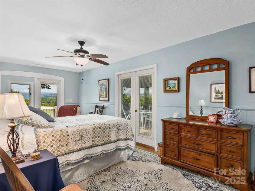 573 Valeria Lane, Pisgah Forest, NC 28768.  MLS# CAR4266219, YatesRealty ID 17256. Primary Suite