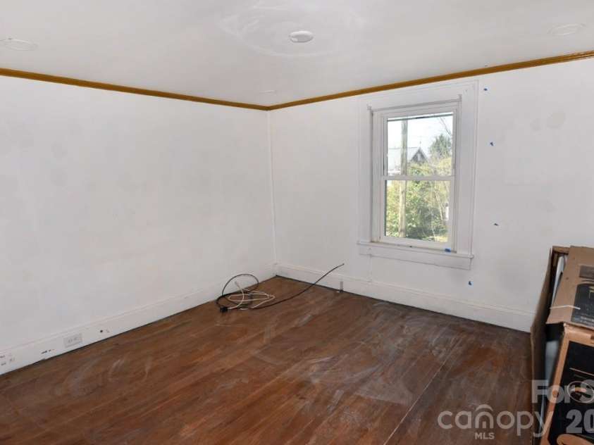 629 Council Street, Salisbury, NC 28144.  MLS# CAR4359470, YatesRealty ID 17256. 