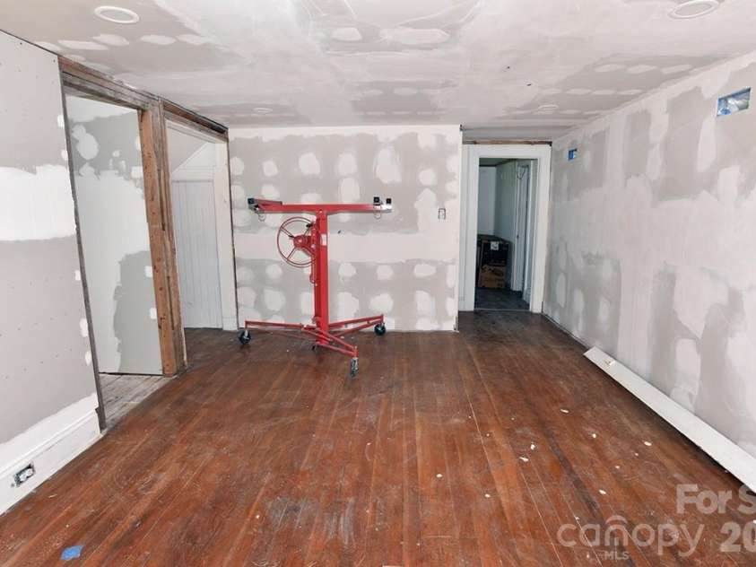 629 Council Street, Salisbury, NC 28144.  MLS# CAR4359470, YatesRealty ID 17256. 