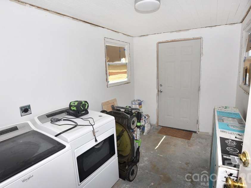 629 Council Street, Salisbury, NC 28144.  MLS# CAR4359470, YatesRealty ID 17256. 