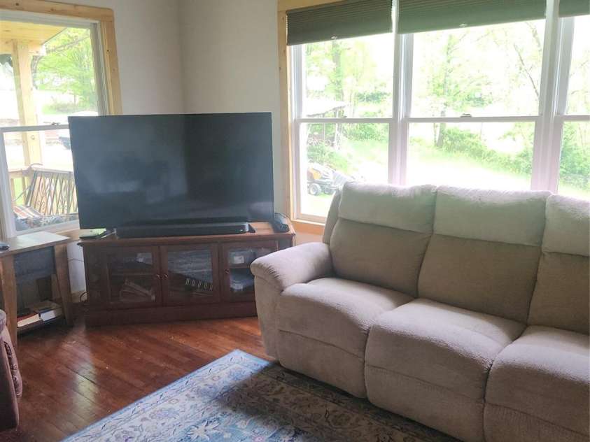 83 Kimberly Lane, Newland, NC 28657.  MLS# CAR4263748, YatesRealty ID 17257. Main living area.