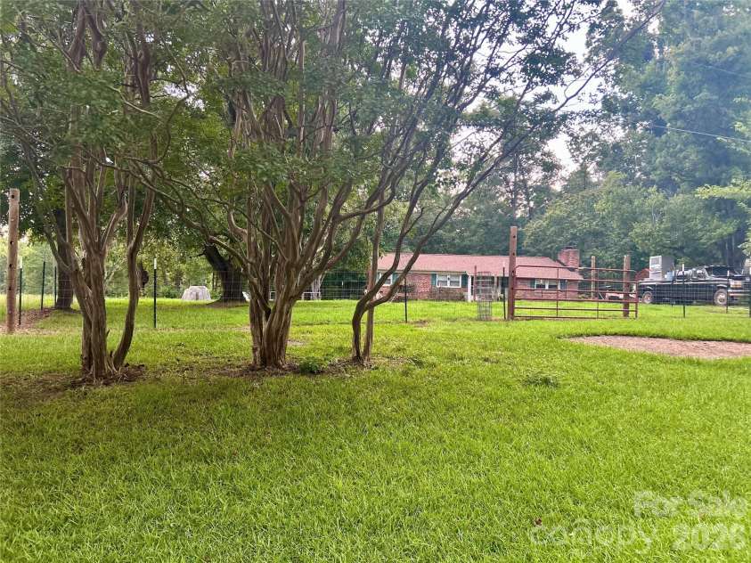 2740 Irene Bridge Highway, Hickory Grove, SC 29717.  MLS# CAR4294903, YatesRealty ID 17258. 