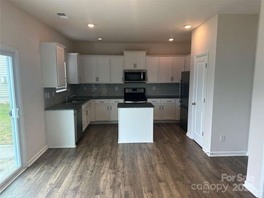 9730 Tea Garden Drive, Gastonia, NC 28056.  MLS# CAR4267044, YatesRealty ID 17259. 