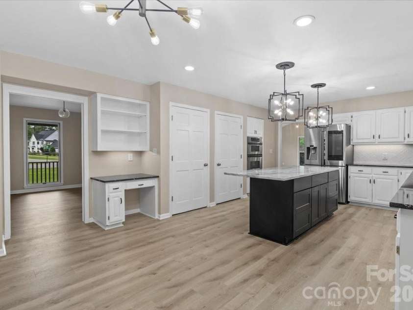 5916 Cashion Road, Huntersville, NC 28078.  MLS# CAR4311931, YatesRealty ID 1726. 