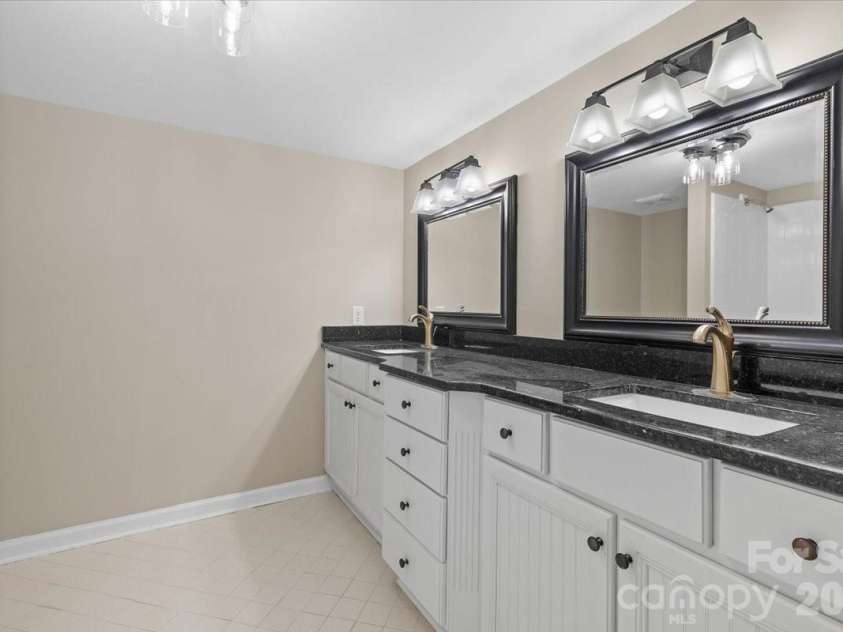 5916 Cashion Road, Huntersville, NC 28078.  MLS# CAR4311931, YatesRealty ID 1726. 