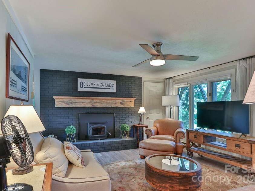 6149 Shore Drive, Nebo, NC 28761.  MLS# CAR4253928, YatesRealty ID 17260. 