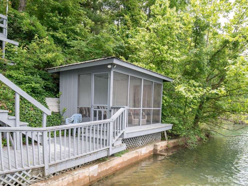 6149 Shore Drive, Nebo, NC 28761.  MLS# CAR4253928, YatesRealty ID 17260. 