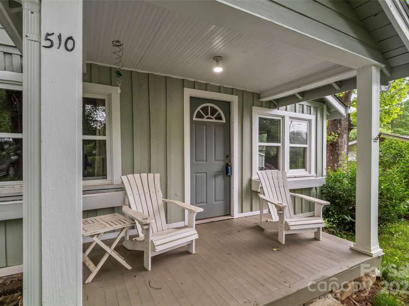 510 Azalea Avenue, Black Mountain, NC 28711.  MLS# CAR4259484, YatesRealty ID 17261. 