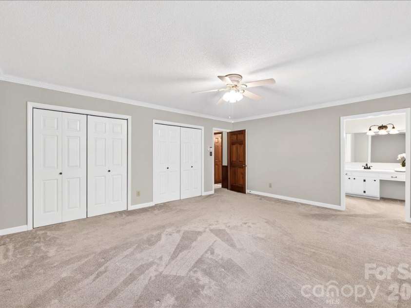 8500 Prince George Road, Charlotte, NC 28210.  MLS# CAR4373472, YatesRealty ID 17261. 