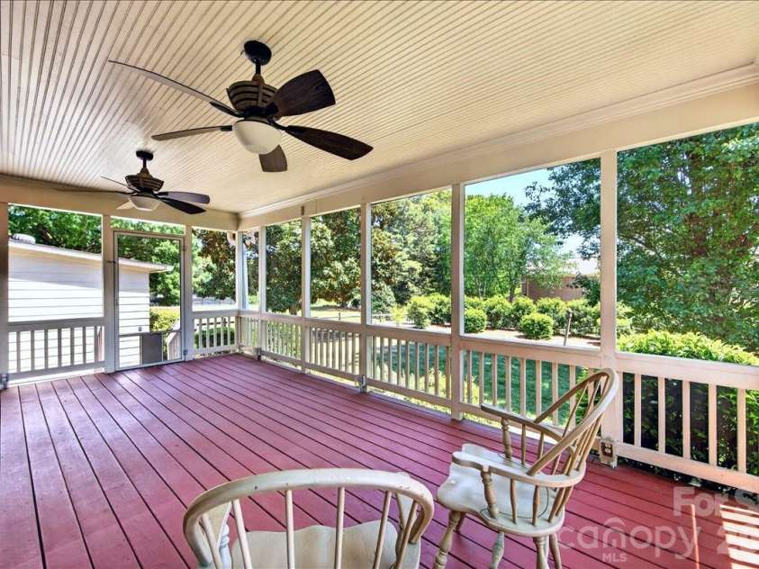 8500 Prince George Road, Charlotte, NC 28210.  MLS# CAR4373472, YatesRealty ID 17261. 