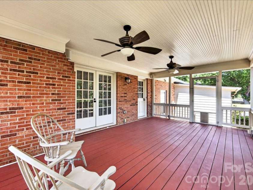 8500 Prince George Road, Charlotte, NC 28210.  MLS# CAR4373472, YatesRealty ID 17261. 