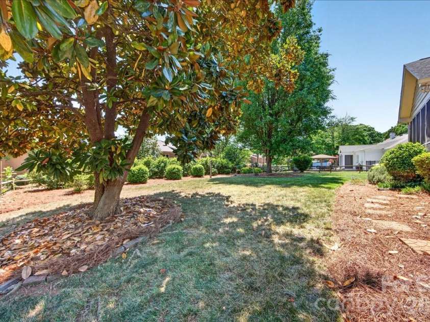 8500 Prince George Road, Charlotte, NC 28210.  MLS# CAR4373472, YatesRealty ID 17261. 