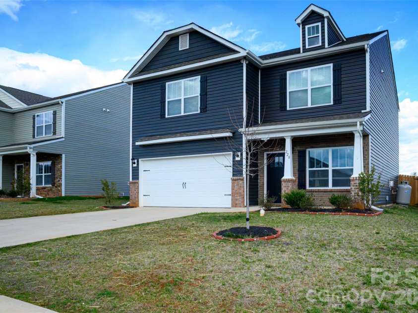 228 Ridgeview Lane, Mars Hill, NC 28754.  MLS# CAR4362306, YatesRealty ID 17262. 