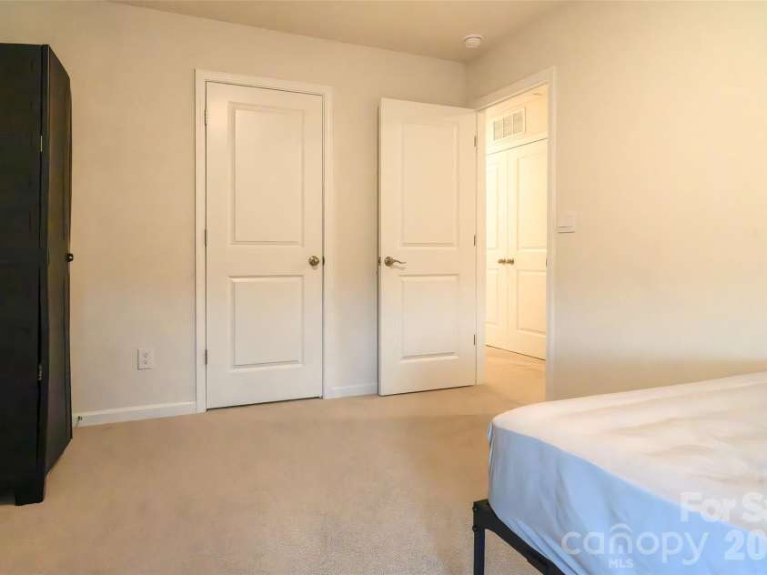 228 Ridgeview Lane, Mars Hill, NC 28754.  MLS# CAR4362306, YatesRealty ID 17262. 