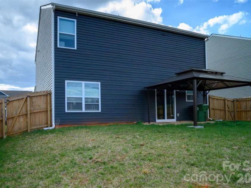 228 Ridgeview Lane, Mars Hill, NC 28754.  MLS# CAR4362306, YatesRealty ID 17262. 