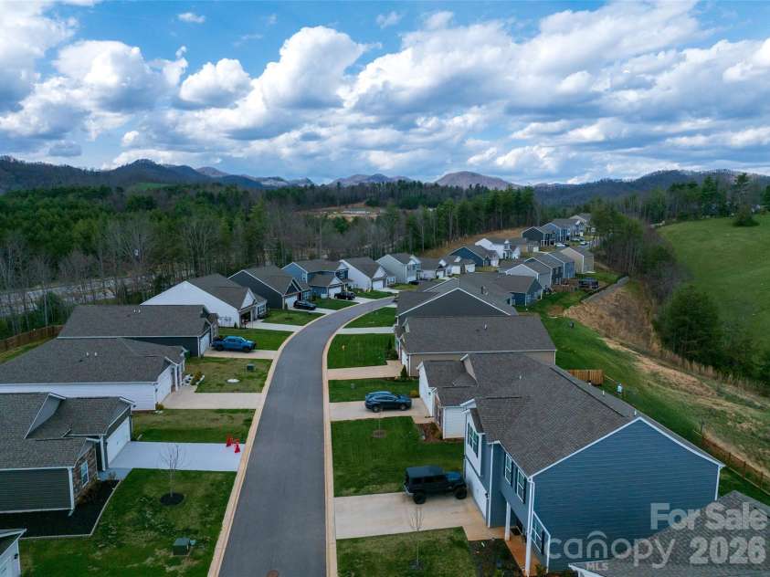 228 Ridgeview Lane, Mars Hill, NC 28754.  MLS# CAR4362306, YatesRealty ID 17262. 