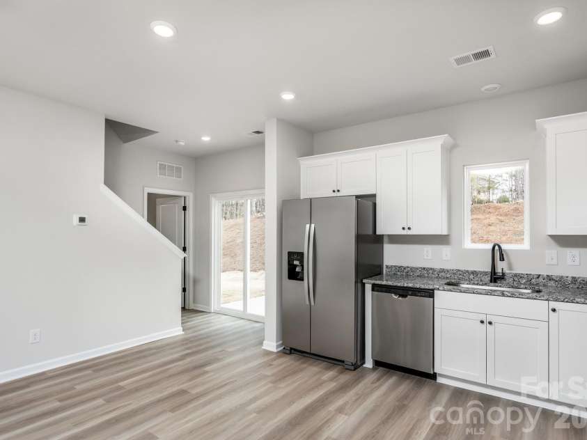 3417 Robindale Drive, Winston Salem, NC 27127.  MLS# CAR4359962, YatesRealty ID 17264. 