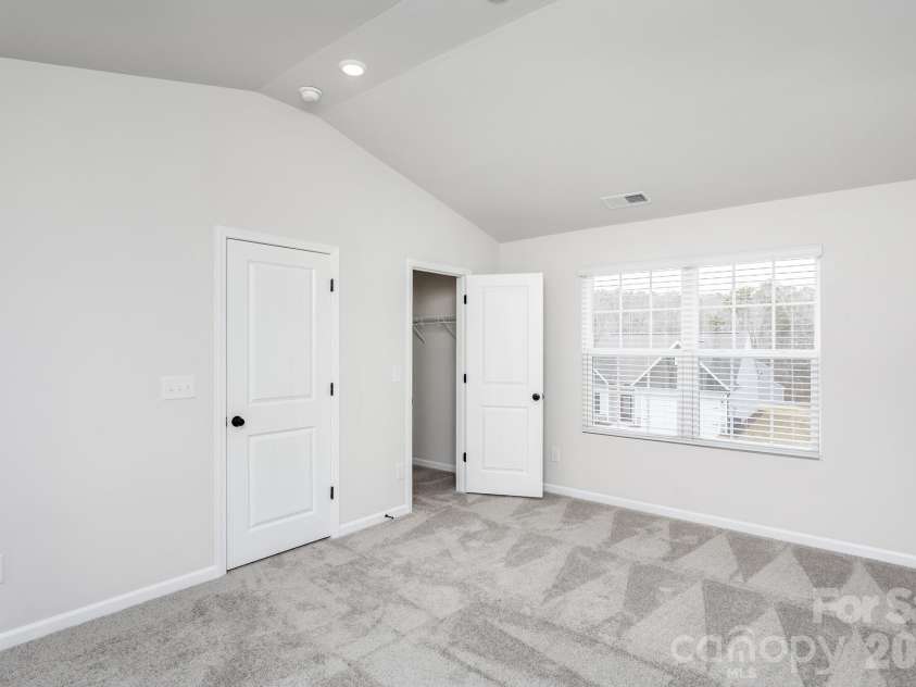 3417 Robindale Drive, Winston Salem, NC 27127.  MLS# CAR4359962, YatesRealty ID 17264. 