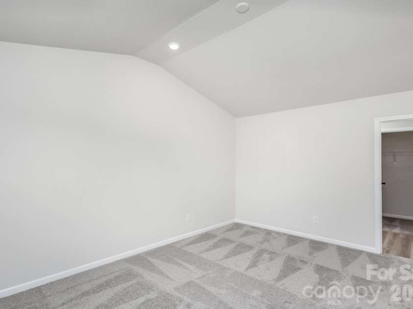 3417 Robindale Drive, Winston Salem, NC 27127.  MLS# CAR4359962, YatesRealty ID 17264. 