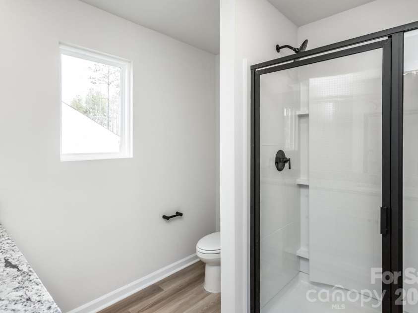 3417 Robindale Drive, Winston Salem, NC 27127.  MLS# CAR4359962, YatesRealty ID 17264. 