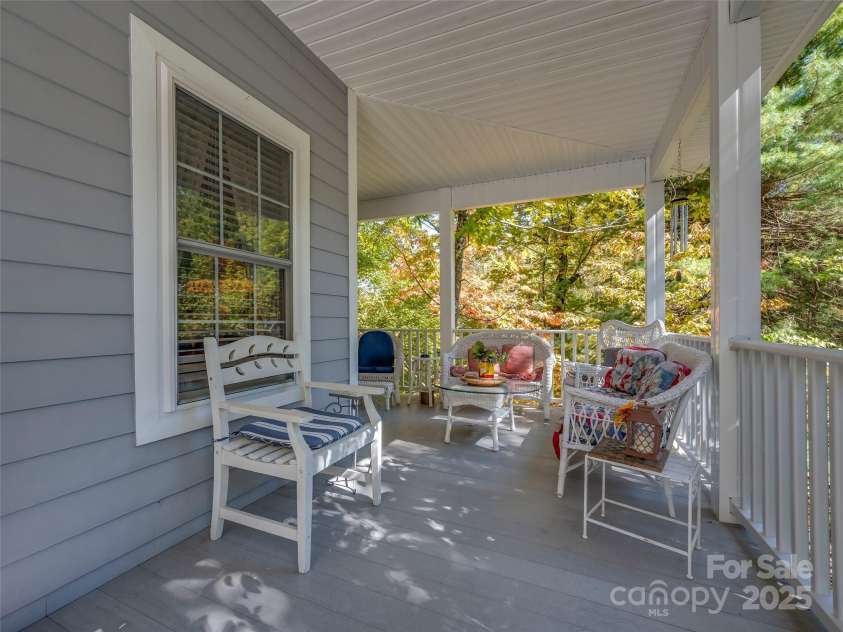 89 Memory Lane, Saluda, NC 28773.  MLS# CAR4314007, YatesRealty ID 17265. 