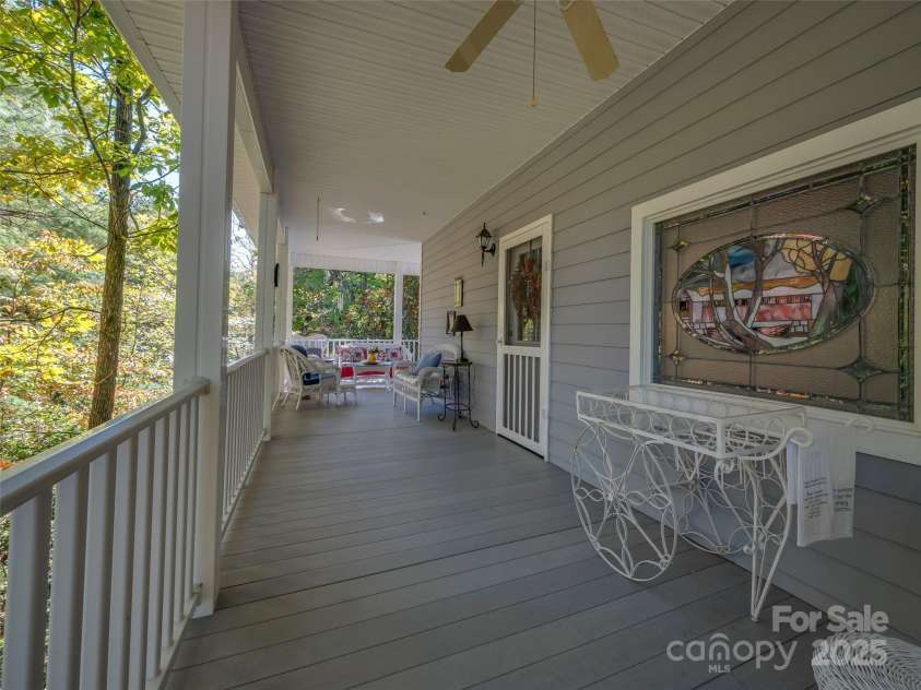 89 Memory Lane, Saluda, NC 28773.  MLS# CAR4314007, YatesRealty ID 17265. 