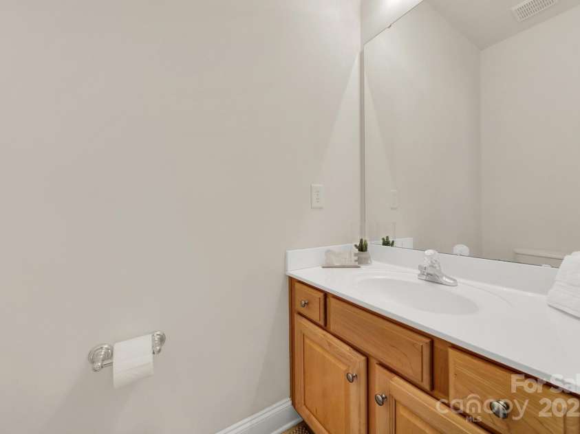 1360 Barnett Woods, Fort Mill, SC 29708.  MLS# CAR4193602, YatesRealty ID 17266. 