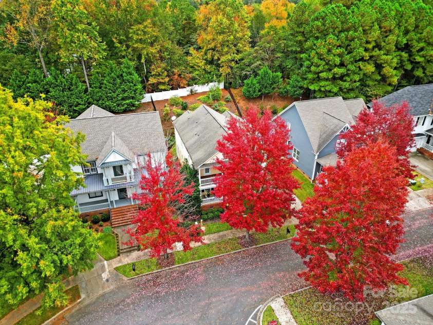 1360 Barnett Woods, Fort Mill, SC 29708.  MLS# CAR4193602, YatesRealty ID 17266. 