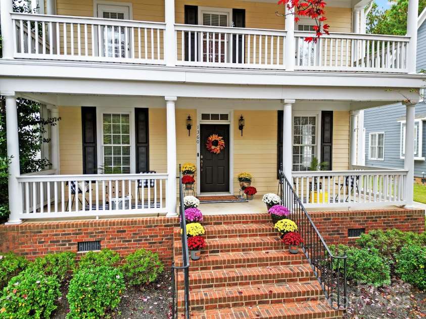 1360 Barnett Woods, Fort Mill, SC 29708.  MLS# CAR4193602, YatesRealty ID 17266. 