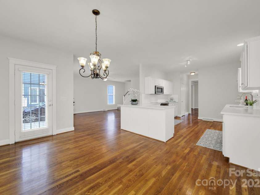 1360 Barnett Woods, Fort Mill, SC 29708.  MLS# CAR4193602, YatesRealty ID 17266. Breakfast area