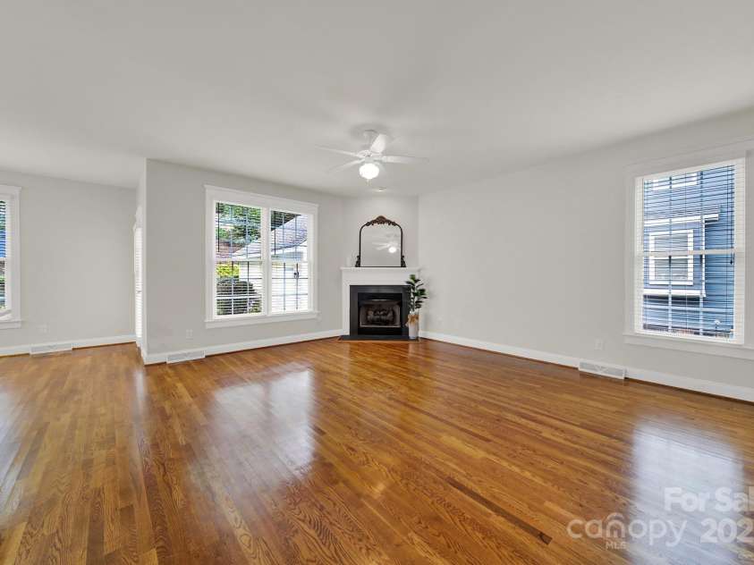 1360 Barnett Woods, Fort Mill, SC 29708.  MLS# CAR4193602, YatesRealty ID 17266. Living room