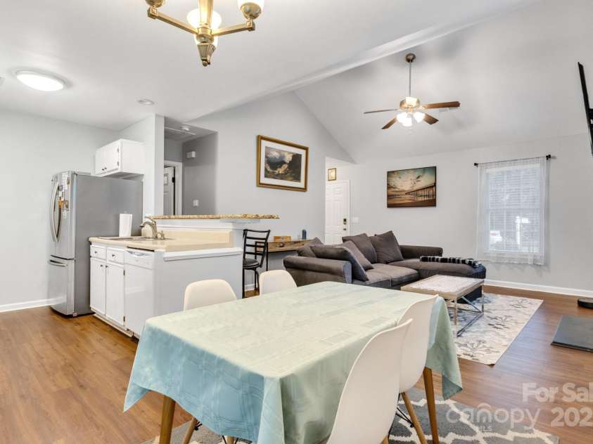 124 Cedarcroft Drive, Mooresville, NC 28115.  MLS# CAR4263489, YatesRealty ID 17269. 