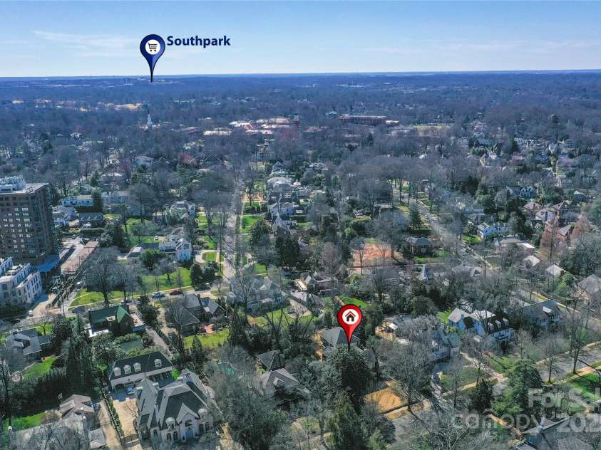 2300 Hopedale Avenue, Charlotte, NC 28207.  MLS# CAR4210001, YatesRealty ID 1727. 