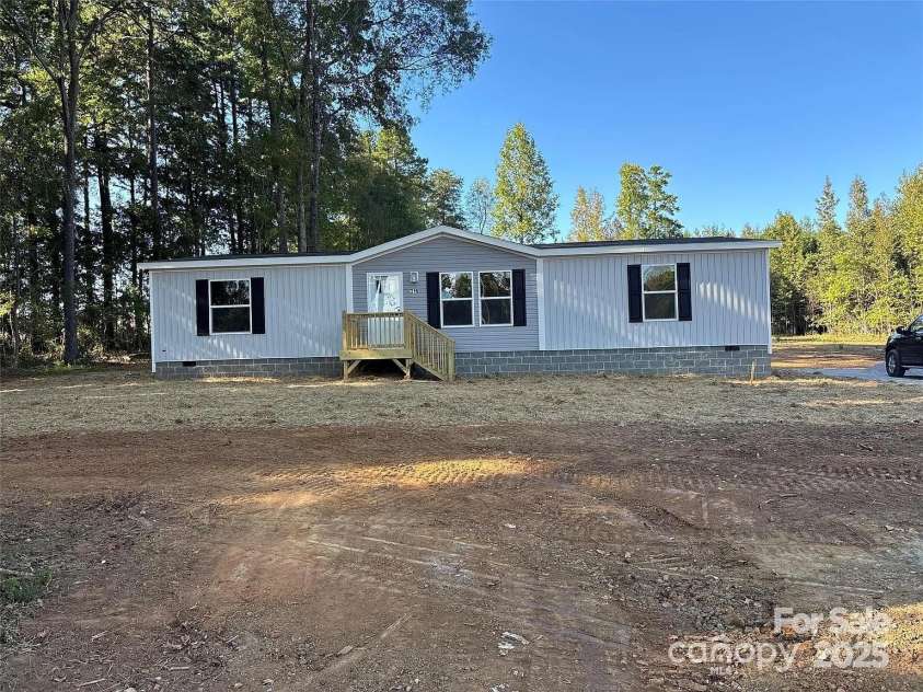 3 Mulberry Street, Forest City, NC 28043.  MLS# CAR4326180, YatesRealty ID 1727. 
