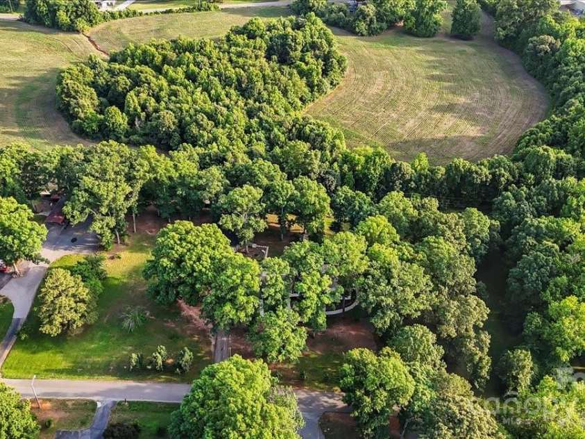 603 Sunnybrook Drive, Monroe, NC 28110.  MLS# CAR4255987, YatesRealty ID 17270. 