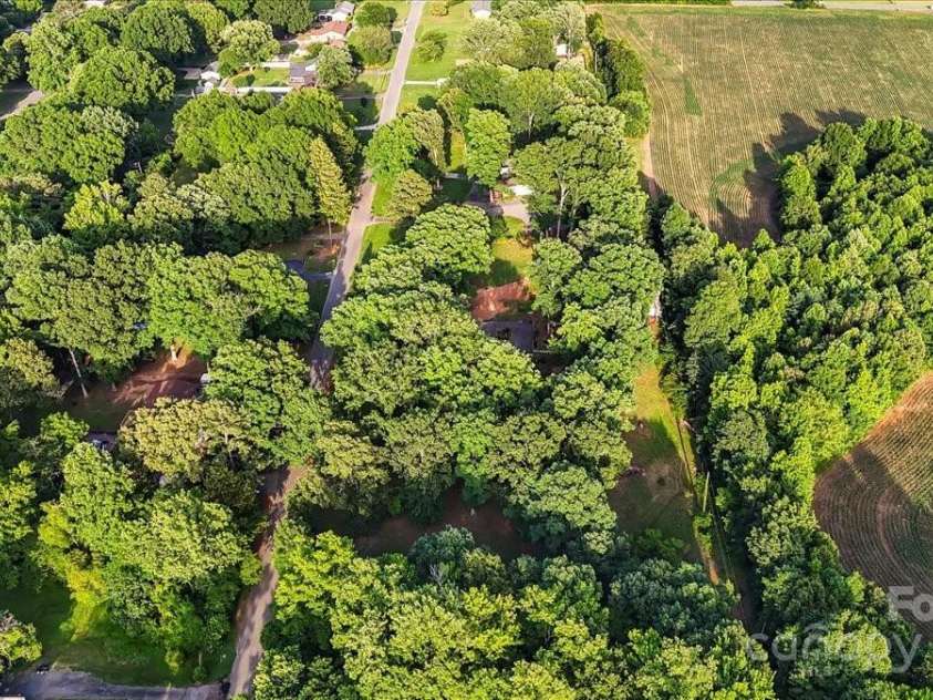 603 Sunnybrook Drive, Monroe, NC 28110.  MLS# CAR4255987, YatesRealty ID 17270. 
