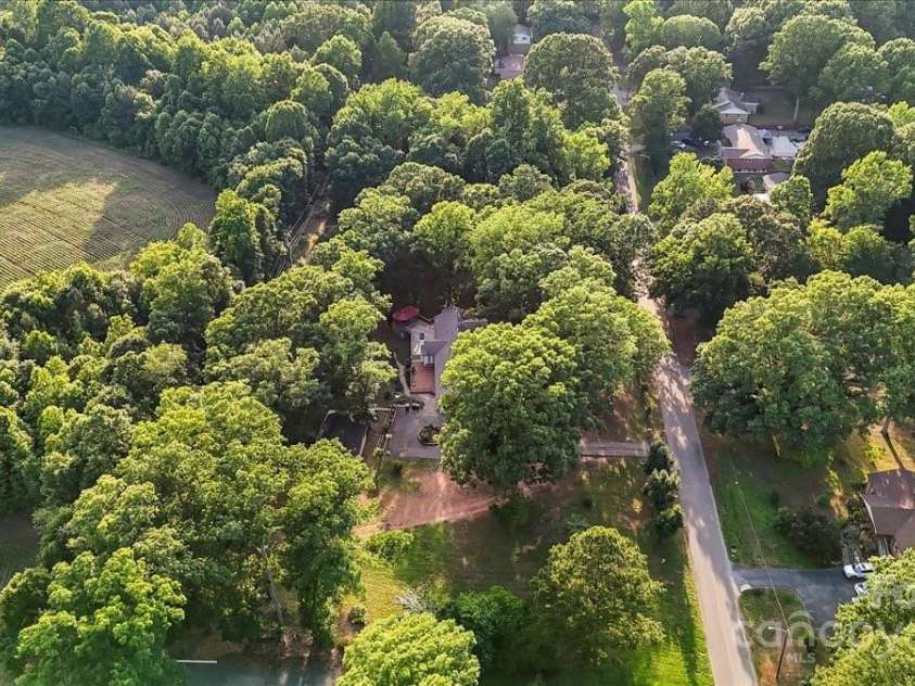 603 Sunnybrook Drive, Monroe, NC 28110.  MLS# CAR4255987, YatesRealty ID 17270. 