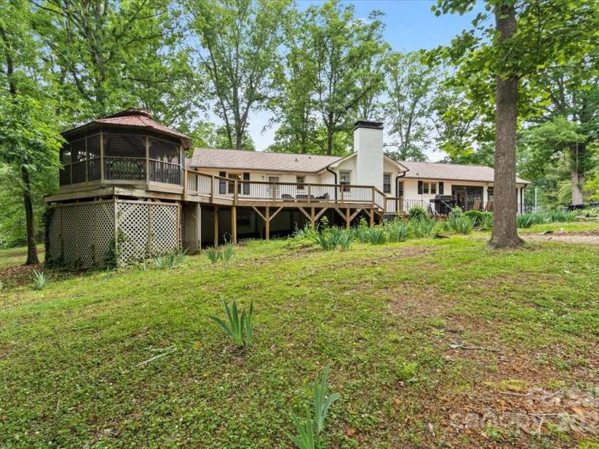 603 Sunnybrook Drive, Monroe, NC 28110.  MLS# CAR4255987, YatesRealty ID 17270. 