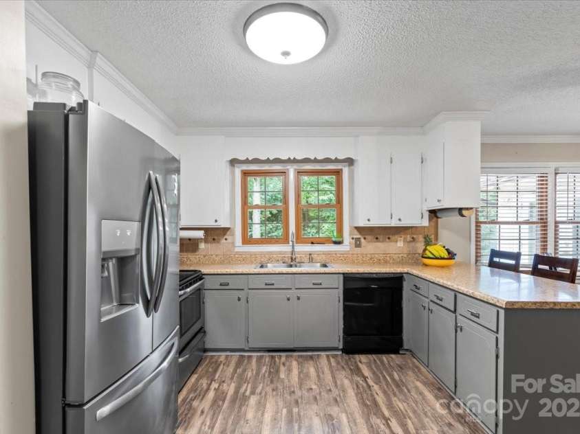 603 Sunnybrook Drive, Monroe, NC 28110.  MLS# CAR4255987, YatesRealty ID 17270. 